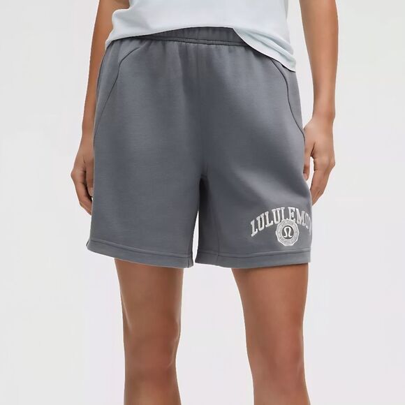 NWT Lululemon | Scuba Mid-Rise Oversized Short 7" Logo Graphic, Womens XL - Picture 1 of 9